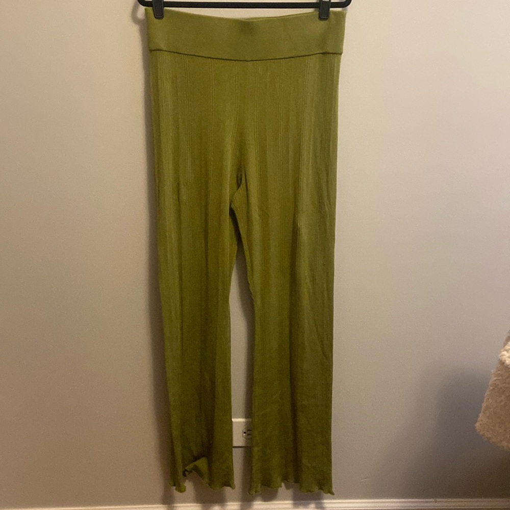 Everlane pants with lettuce edge trim size XL